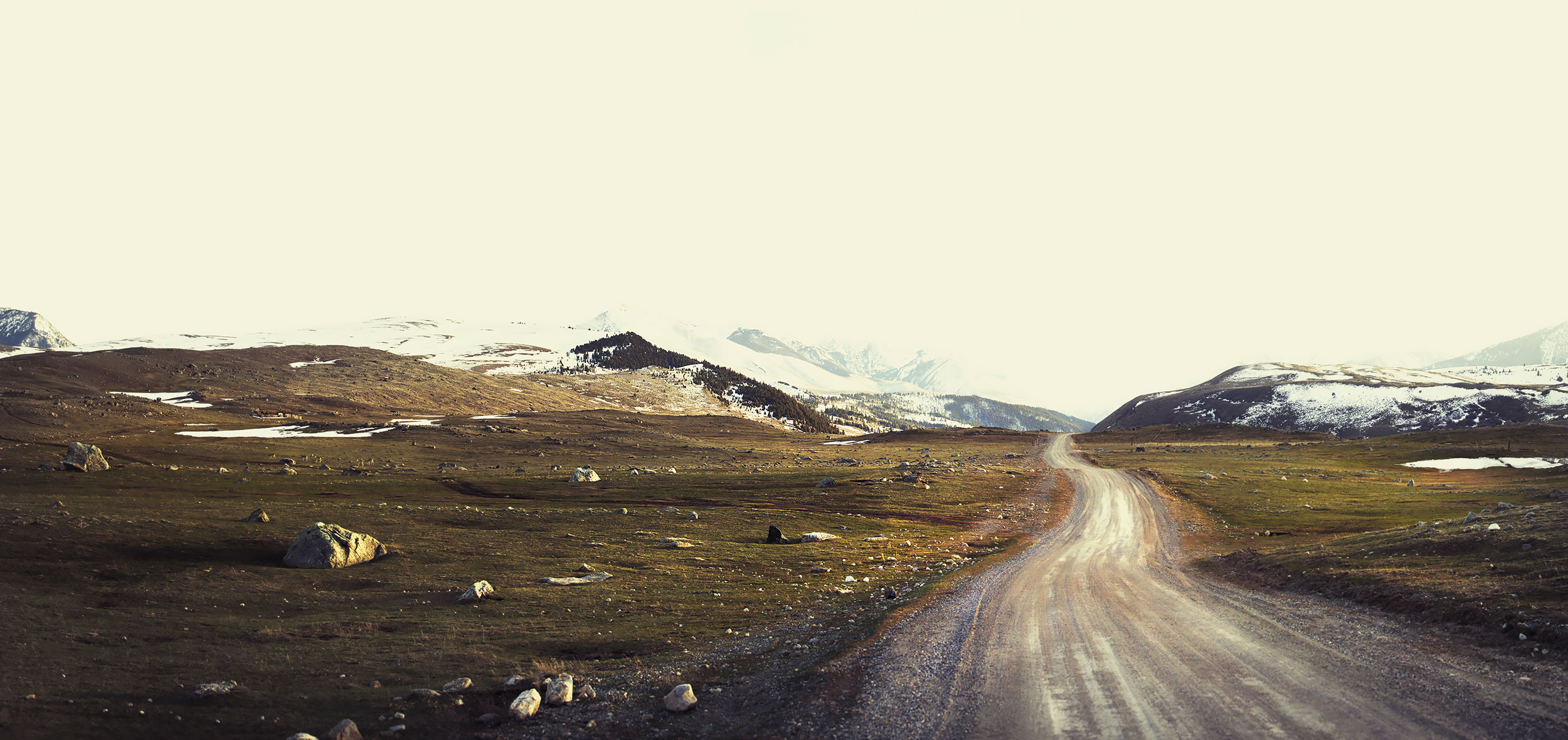 Dirt road heading into the Absaroka Mountain Range
